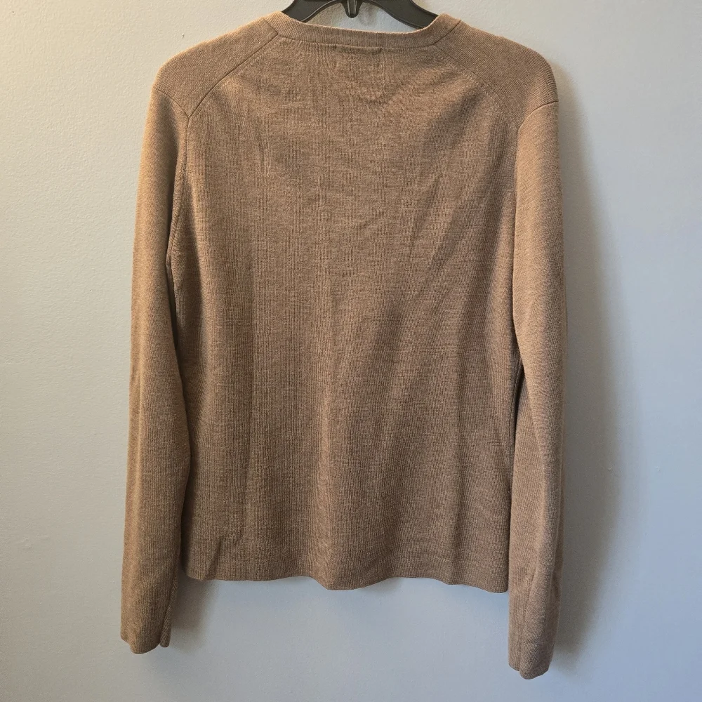 Brooks Brothers Womens 100% Fine Italian Merino Wool Button Cardigan Size M Tan - Picture 3 of 4